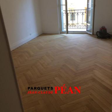 Parquet massif en chambre